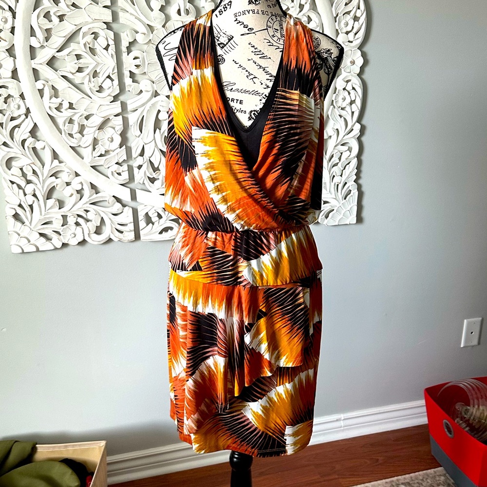 Ladies patterned dress size 8
